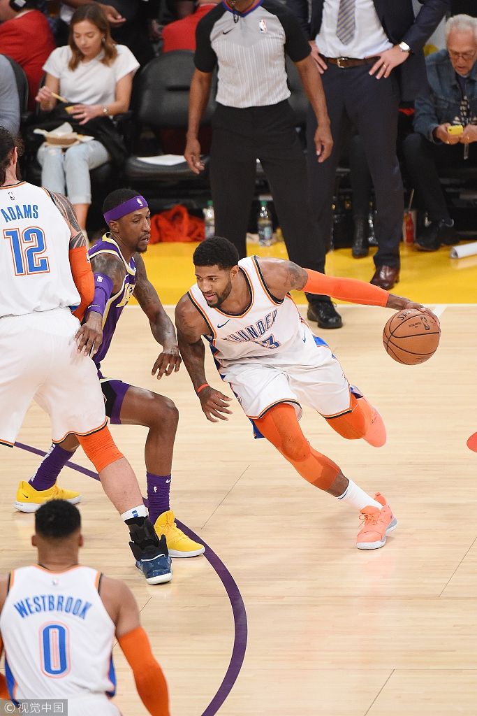 带领球队在 带领球队在